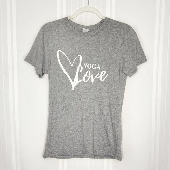 GILDAN Sift Yoga Love Short Sleeve Heathered Graphic Tee Size Small Gray Workout - Picture 1 of 10